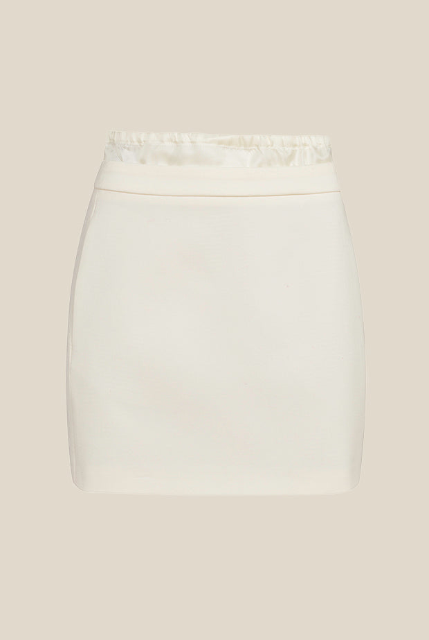 Къса пола от бял деним с набор от плат в горната част на полата от teadore