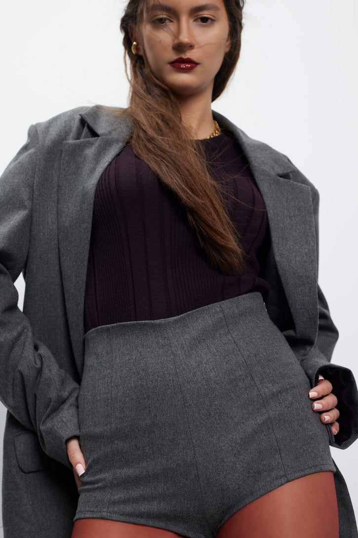 Секси и модерни къси панталонки изработени от 100% кашмир от българската модна марка теадореп