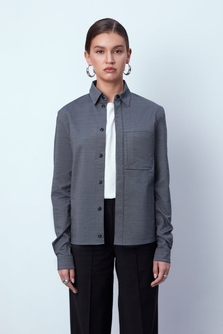 Модерна дамска риза в сиво със скрити копчета от българския моден бранд теадореп