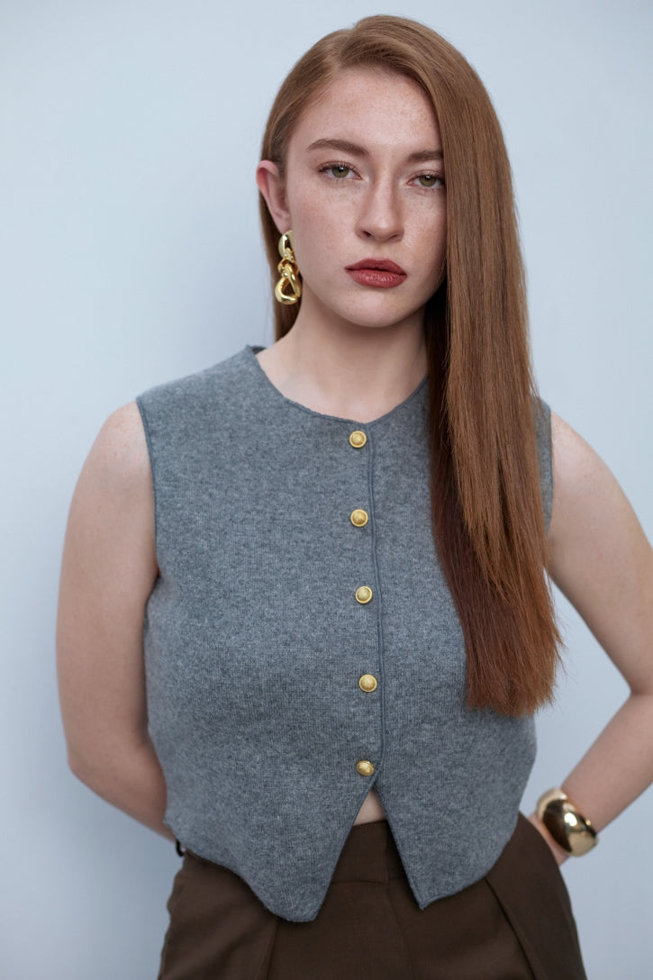 Дамска жилетка без ръкави от сив кашмир и вълна от българската модна марка теадореп