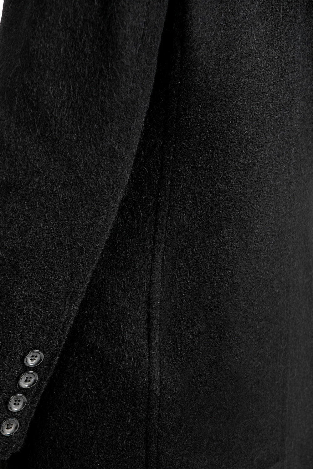 Класическо дамско дълго палто от кашмир в черно на българската модна марка teadore p