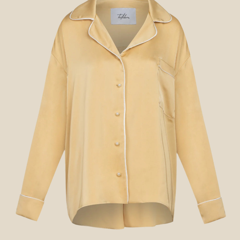 Дамска сатенена парти пижама - риза и дълъг панталон в златен цвят с бял кант  от теадоре 