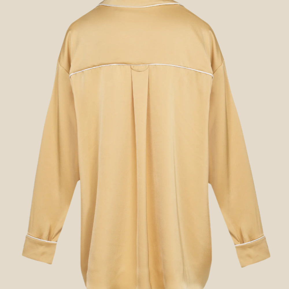 
                  
                    Дамска сатенена парти пижама - риза и дълъг панталон в златен цвят с бял кант  от теадоре 
                  
                