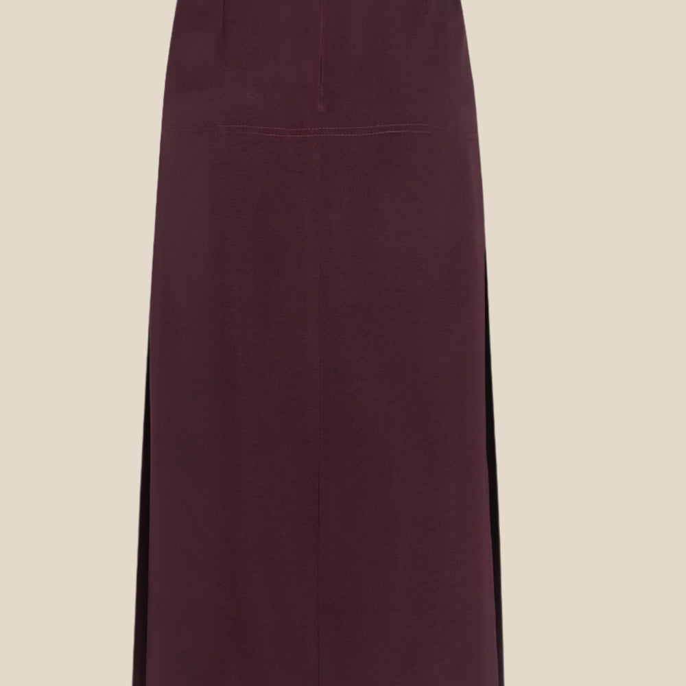 
                  
                    Дамска пола със средна дължина в бордо цвят с цепки отстрани от теадоре
                  
                