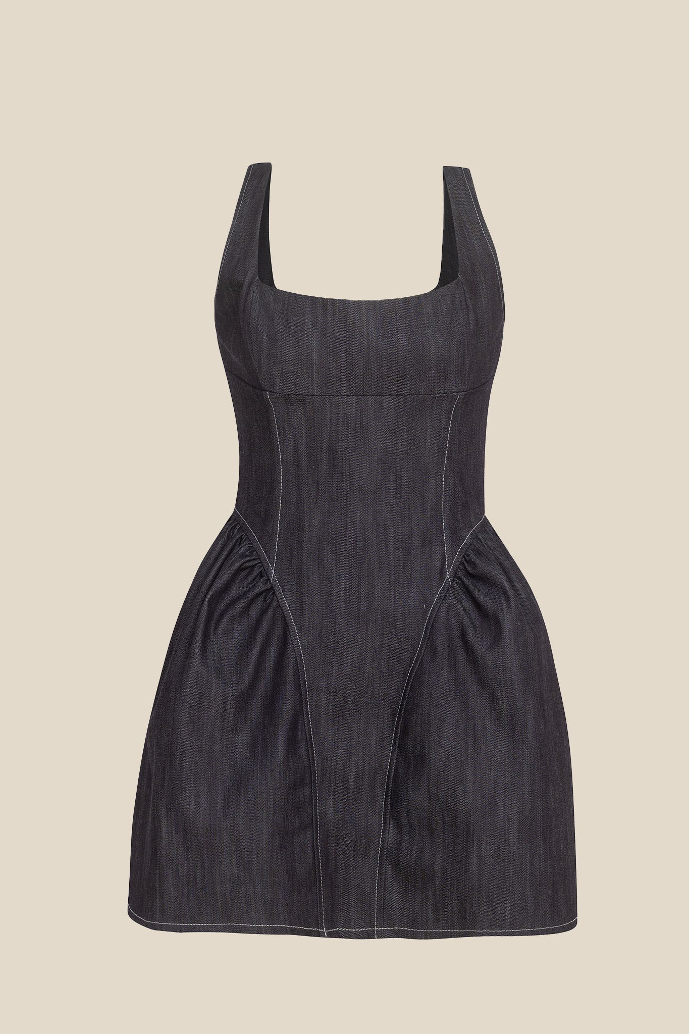 Дамска къса дънкова къса рокля с набори и гол гръб от българския моден бранд теадоре