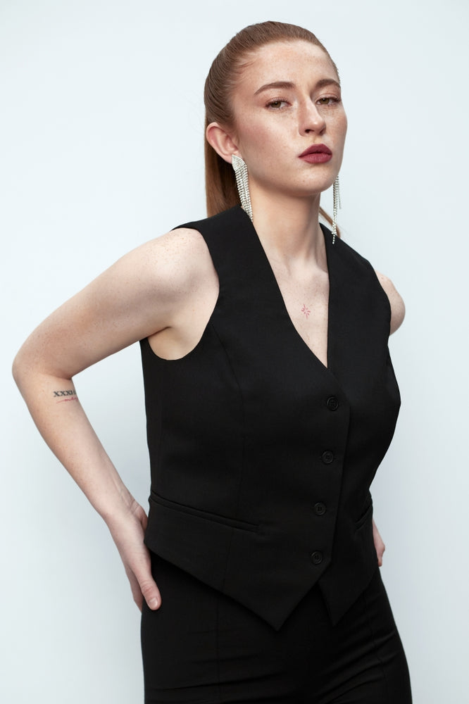 Луксозно дамско черно елече Симона на българската модна марка teadorep