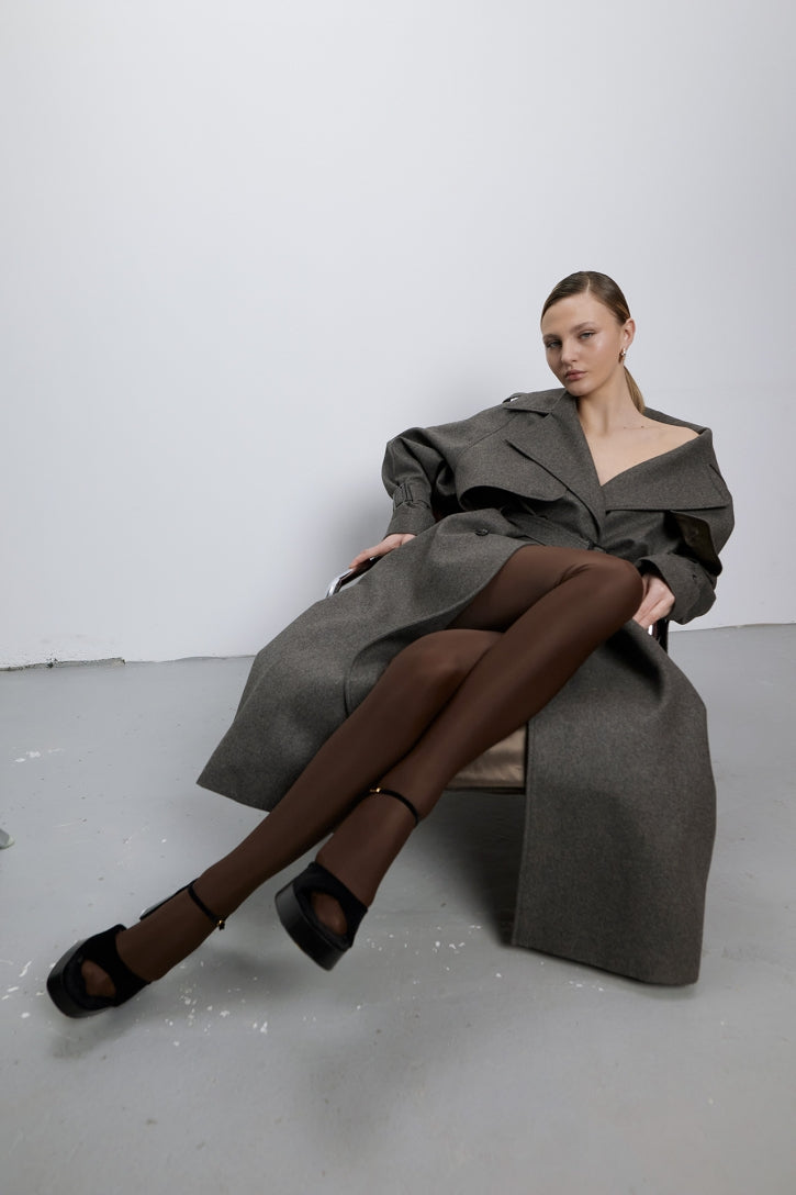 Обемно дамско палто модел тренчкот от кашмир в сиво-кафяв цвят на българския моден бранд теадореп