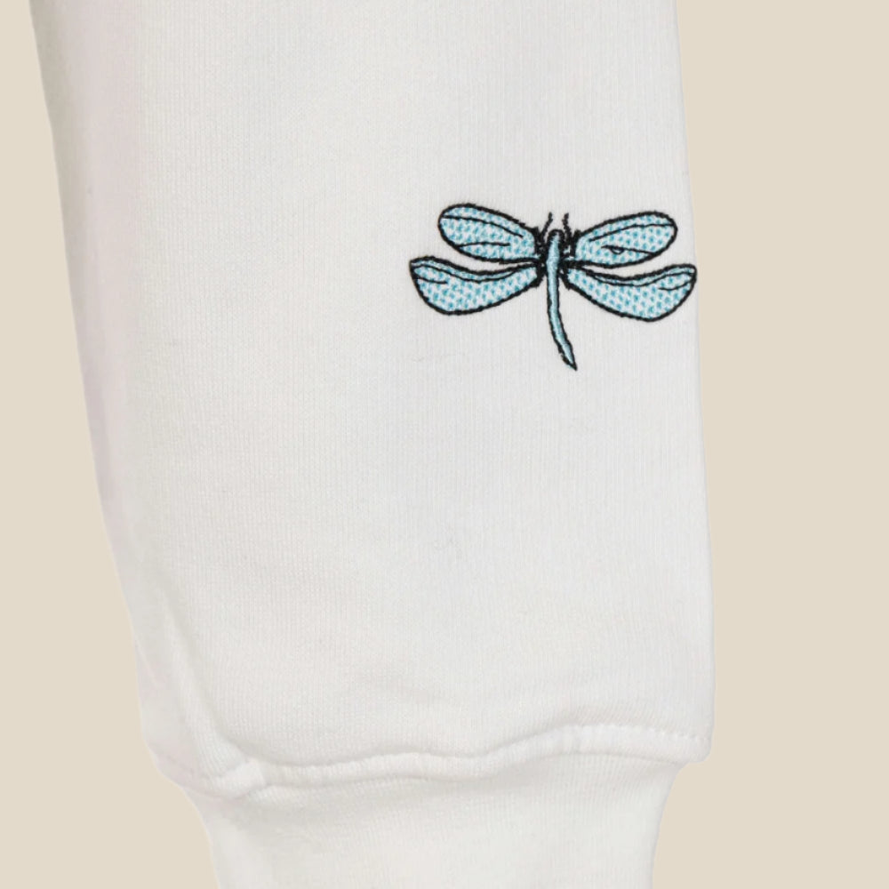 
                  
                    Къс обемен суитшърт с бродерия Cafe de Fleurus от меко трико  в бяло ТеАдоре П
                  
                