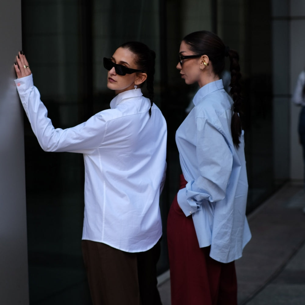 
                  
                    Модерна дамска синя риза с перли на ръкавите teadorep 
                  
                