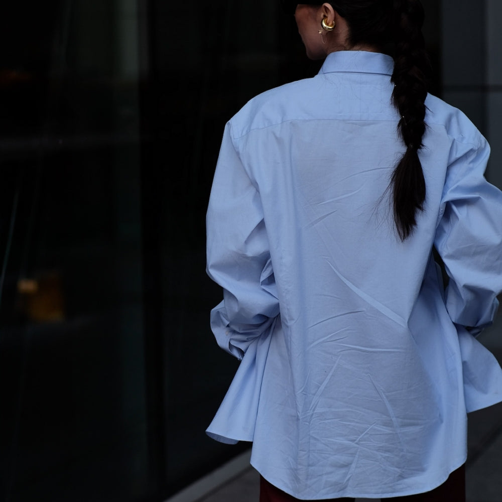 
                  
                    Модерна дамска синя риза с перли на ръкавите teadorep 
                  
                