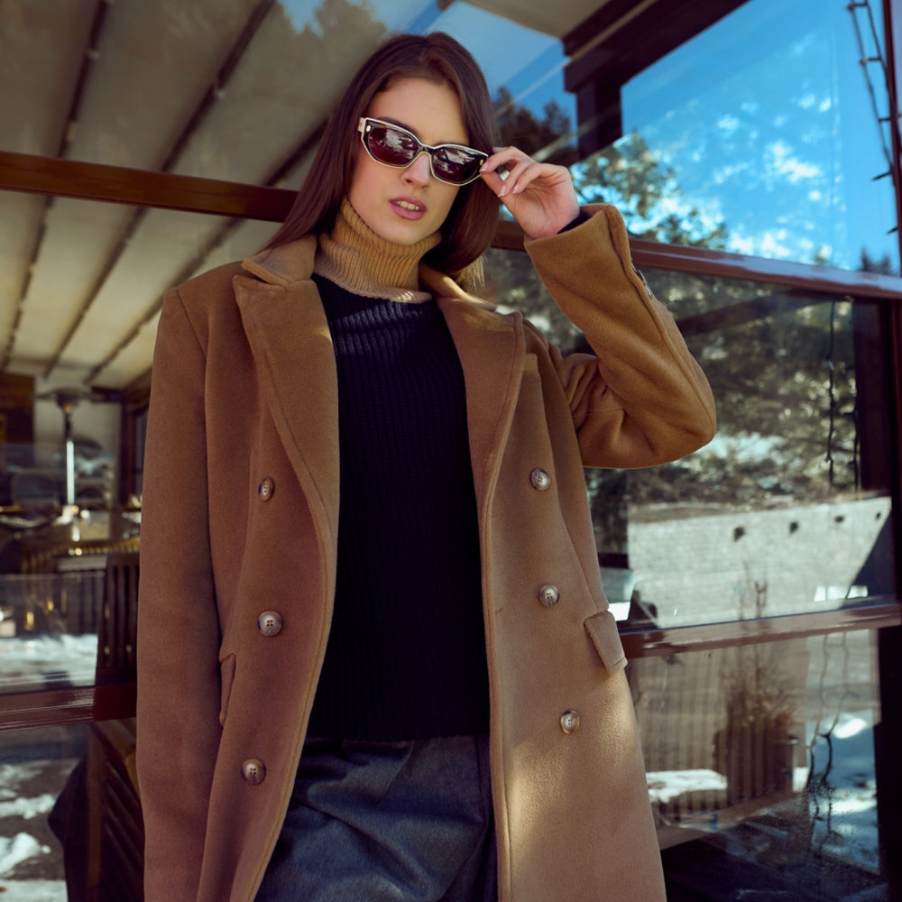 Дамско дълго кашмирено бежово палто от теадореп