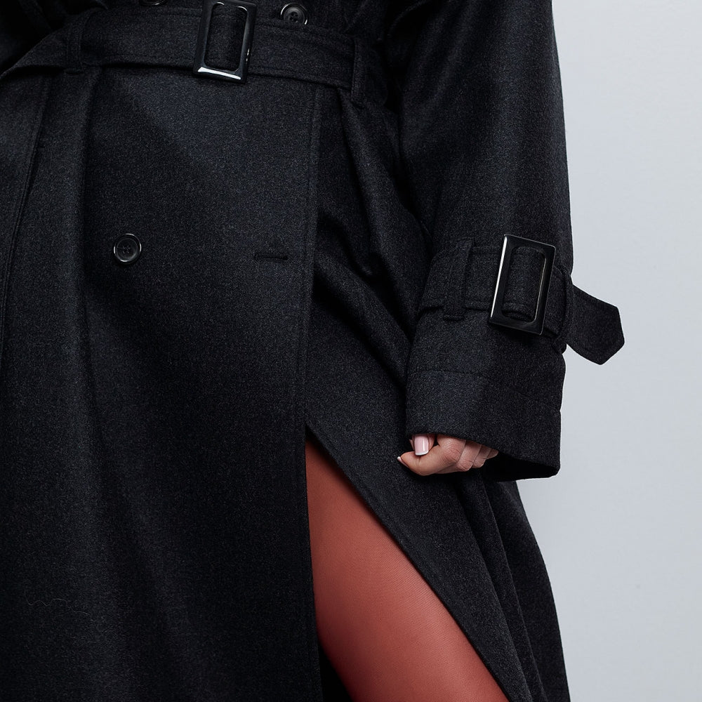 
                  
                    Кашмирен дълъг дамски тренчкот в графитен цвят от българската модна марка теадореп
                  
                