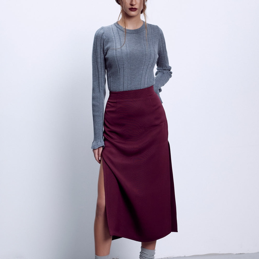 Бордо пола с цепки отстрани от теадорeп