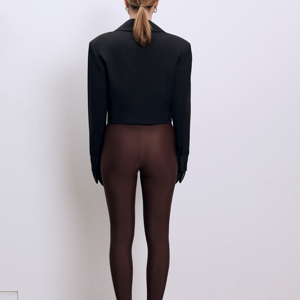 
                  
                    Оформящ клин от ликра с затворени пръсти тип чорапогащник от българската модна марка теадореп
                  
                