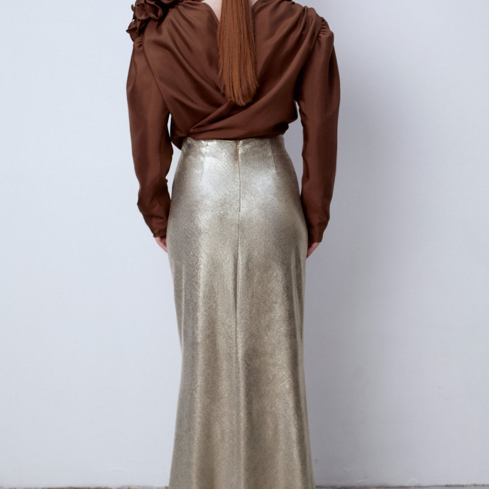 
                  
                    Лъскава златна дълга пола от българския моден бранд теадореп
                  
                