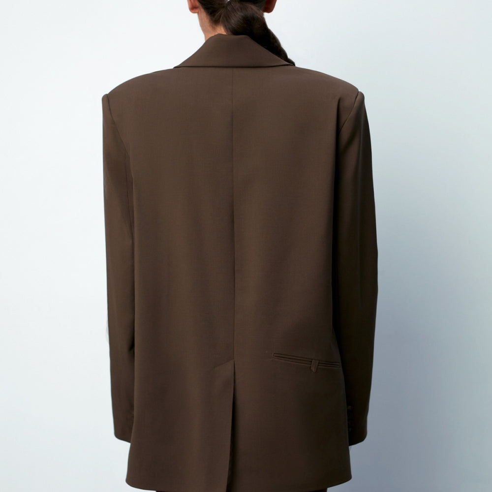 
                  
                    Кяфяво обемно сако от 100% кафява вълна теадореп
                  
                